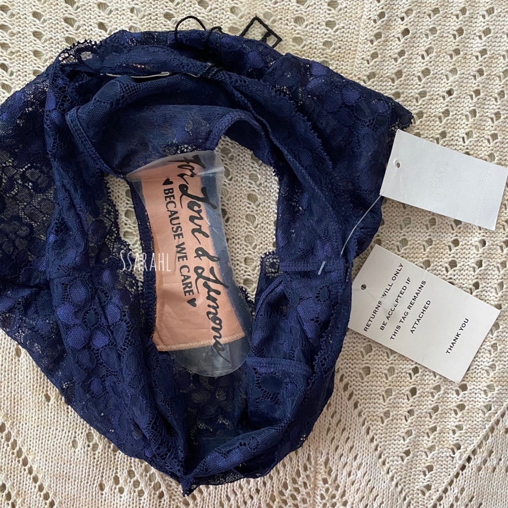 For Love and Lemons Mia Set - Picture 16 of 16